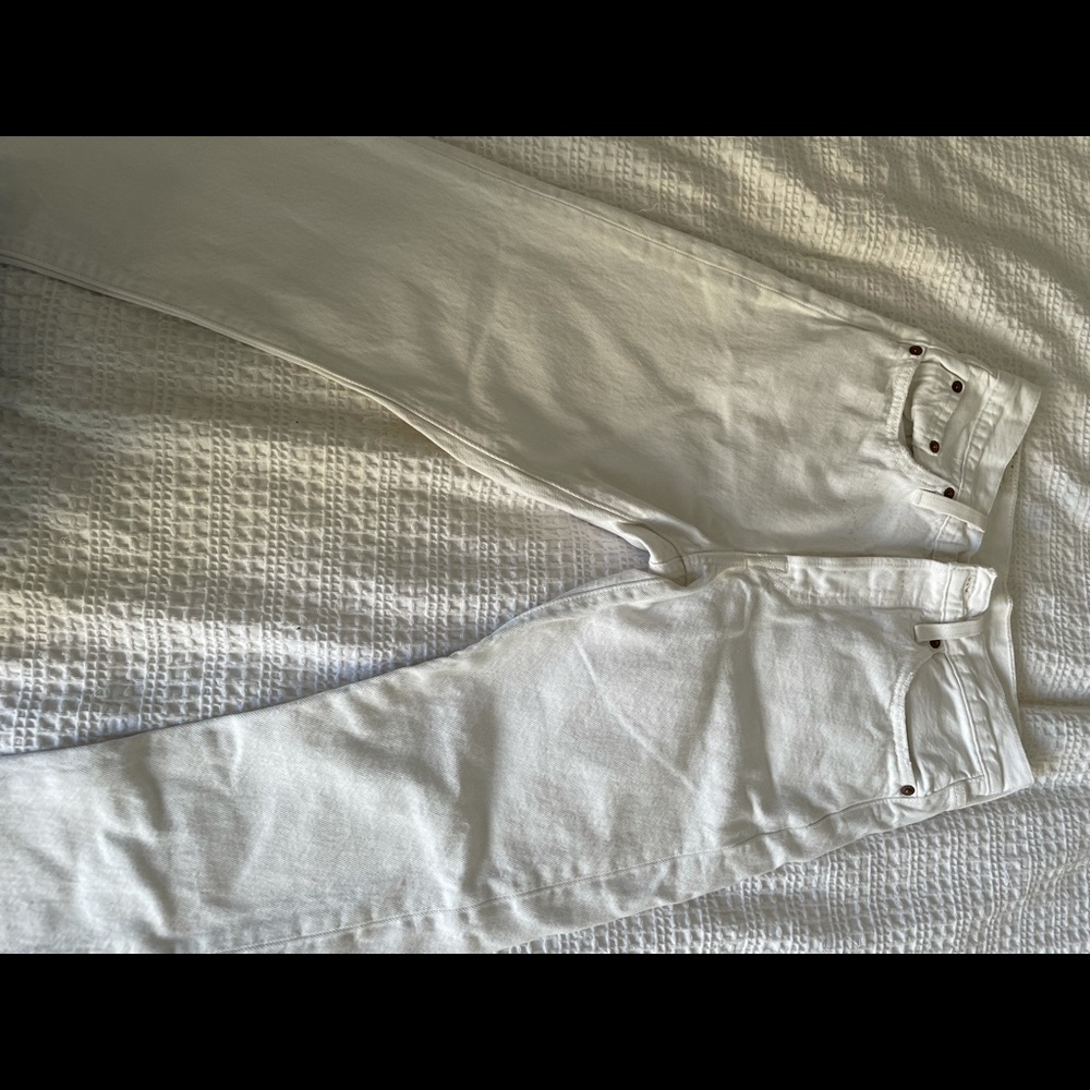 Levi jeans, high rise, size 25